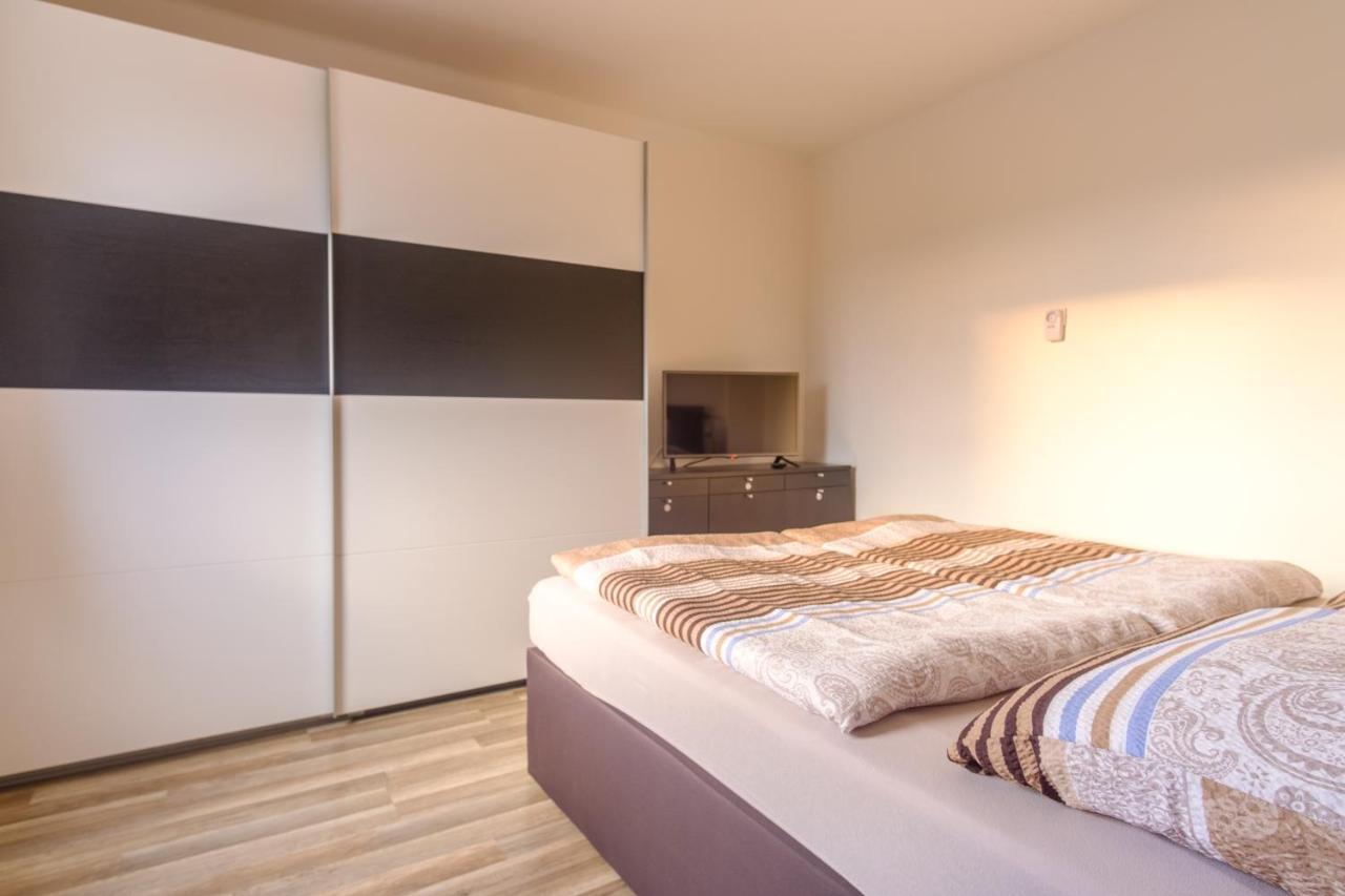 Ferienwohnung Agerblick 3 Zimmer Mit Kueche, 83M2 Lenzing Bagian luar foto