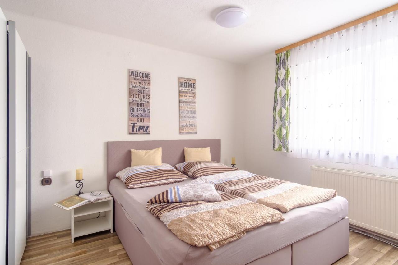 Ferienwohnung Agerblick 3 Zimmer Mit Kueche, 83M2 Lenzing Bagian luar foto